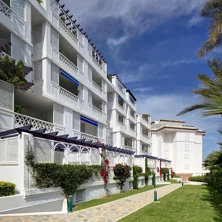 公寓 Gaviotas 3 Bedrooms Puerto Banus-marbella 马尔韦利亚