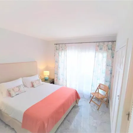 Gaviotas 3 Bedrooms Puerto Banus-marbella Apartment *