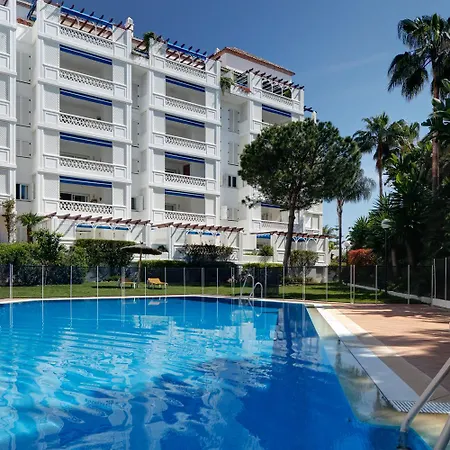 Gaviotas 3 Bedrooms Puerto Banus-marbella Apartment *