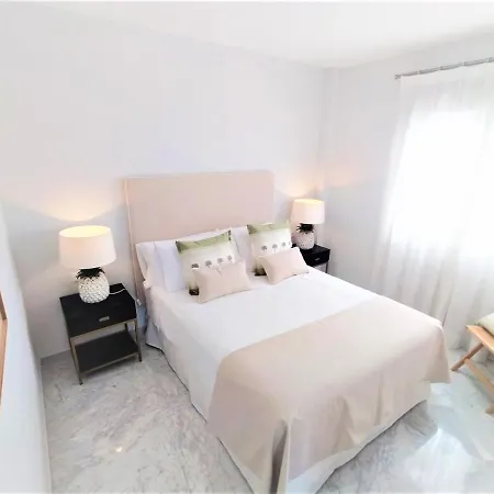 Gaviotas 3 Bedrooms Puerto Banus-marbella Apartment *