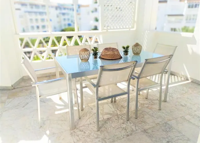 Gaviotas 3 Bedrooms Puerto Banus-marbella Appartement